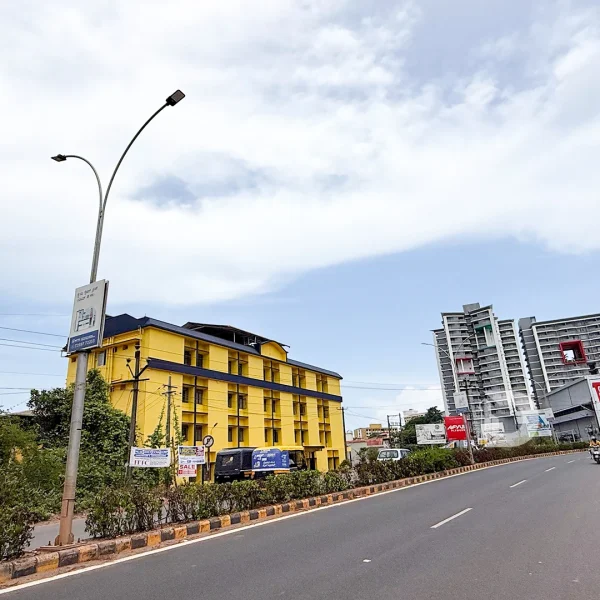 Mangalore to Deralakatte Distance and Transport Options